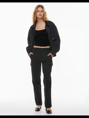 ARITZIA Wilfred Free  Modern Cargo Pants  Black SIZE 8